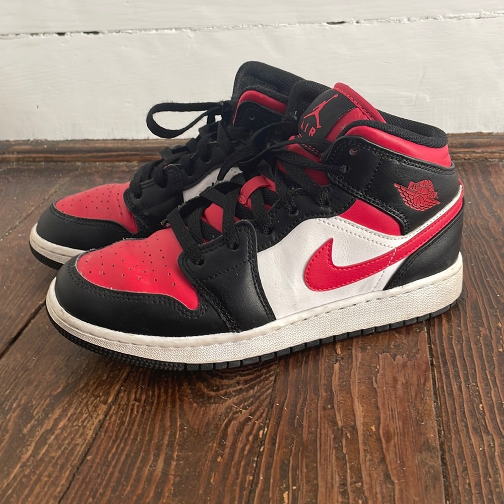 Nike Jordan 1s